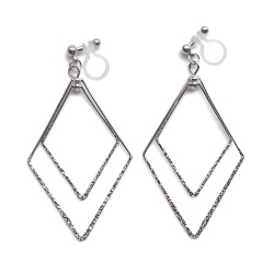 <img src=”comfortable-pierced-look-dangle-shiny-rotatable-textured-silver-double-square-diamond-hoop-invisible-clip-on-earrings-miyabigrace-e5a4bee880b3e792b0-e5a4bee5bc8fe880b3e792b0.jpg” alt=”pierced look and comfortable Comfortable and pierced look dangle silver double diamond square hoop invisible clip on earrings by MiyabiGrace 耳環夾 ノンホールピアス 夾式耳環”/>