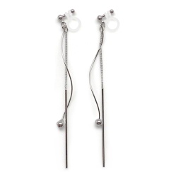 <img src=”comfortable-pierced-look-dangle-silver-bar-threader-invisible-clip-on-earrings-miyabigrace.jpg” alt=”pierced look and comfortable Comfortable and pierced look dangle silver threader bar invisible clip on earrings MiyabiGrace 夾耳環 ノンホールピアス”/>