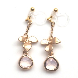 <img src=”dangle-gold-orchid-flower-pink-crystal-wedding-invisible-clip-on-earrings4.jpg” alt=”pierced look and comfortable Pink Flower gold orchid pink crystal drop invisible clip on earrings”/>