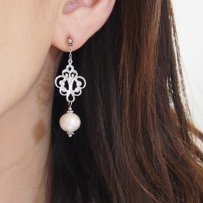 Silver rococo style cotton pearl invisible clip on earrings