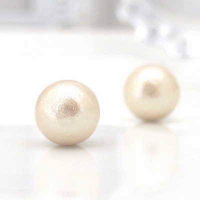 Japanese light beige cotton pearl stud earrings